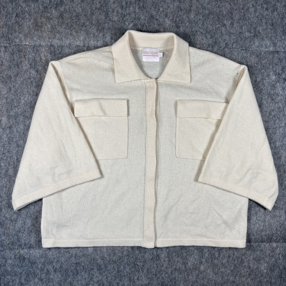 Brodie Cashmere Short Sleeve Women's Medium Collared Shirt Cream Tan Soft‎